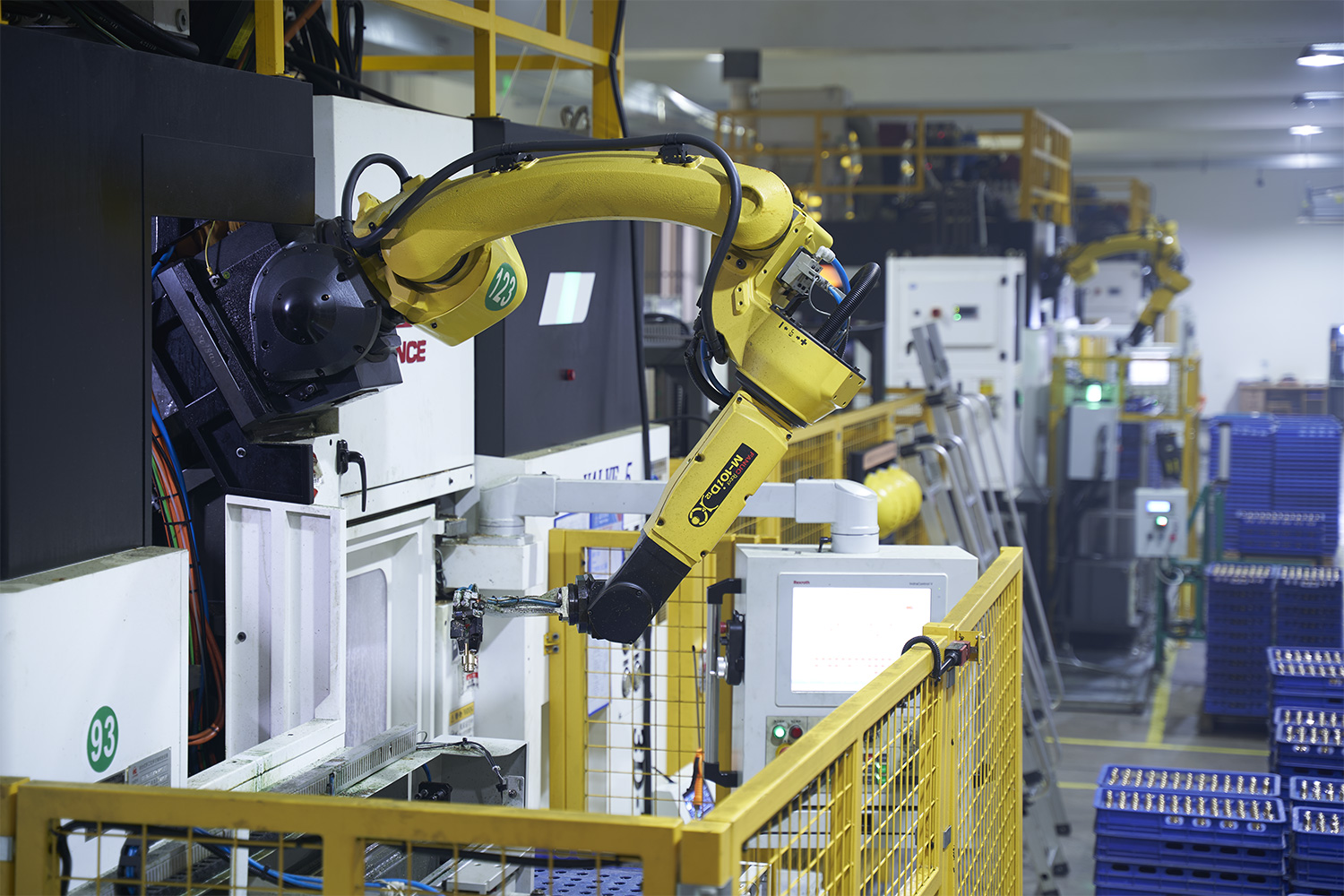 Industrial robotic arm for automated assembly of fire extinguisher production line